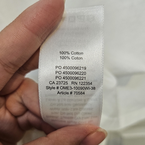 Aritzia TNA Basic White V Neck Tshirt - Picture 11 of 11